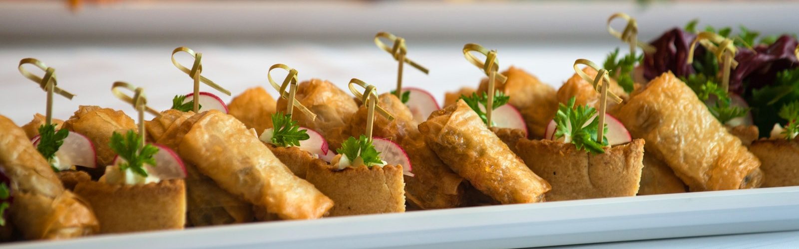 Bufee ja toitlustus. Caviar Catering